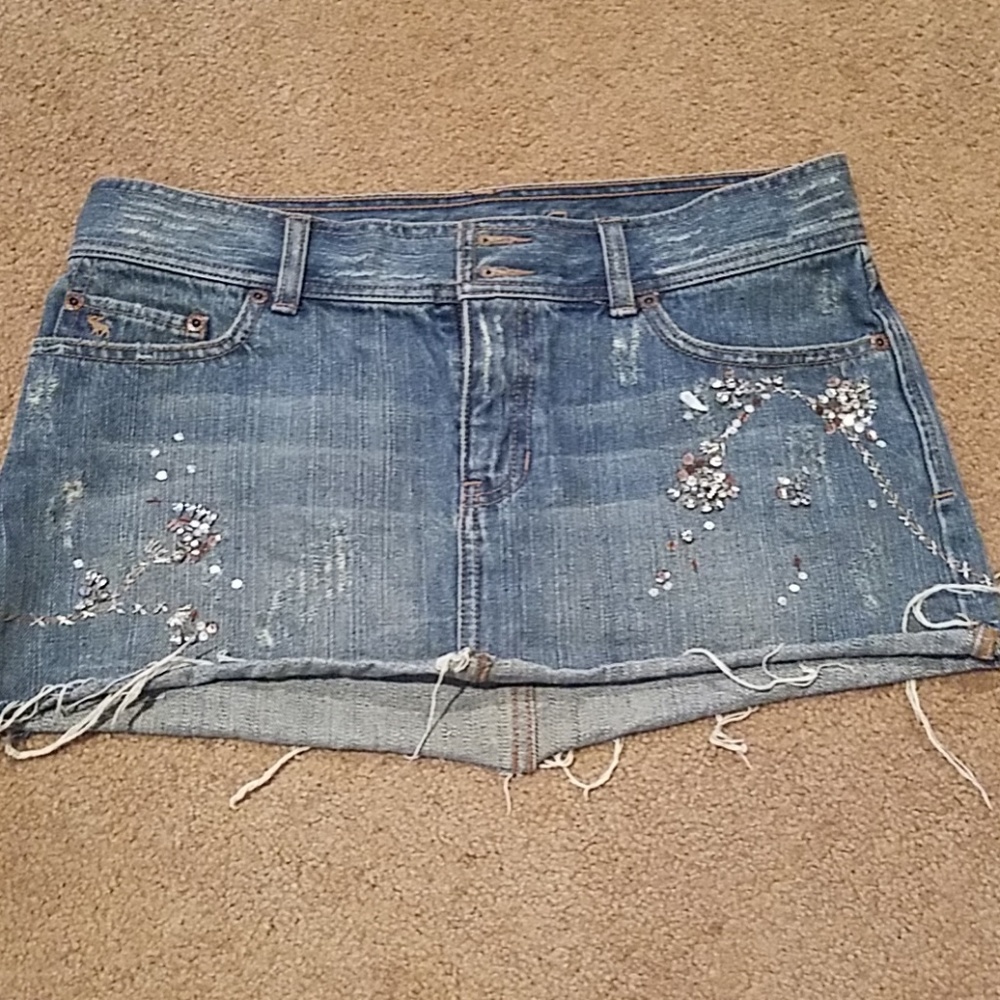 Abercrombie cut off denim skirt